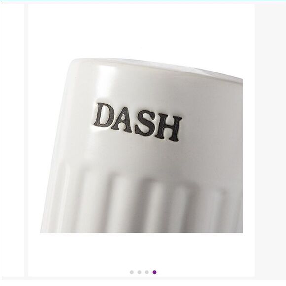 Primitives by Kathy “Pinch & Dash” Farmhouse Salt & Pepper Shaker Set - Picture 8 of 8